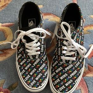 NWOB Vans Doheny “Love Wins” Pride Sneaker, Embroidered Rainbow Logo